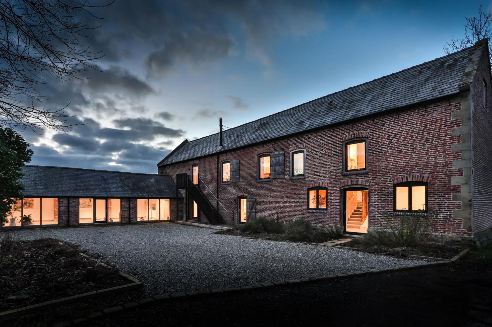The Barn At Plas Ashpool Sleeps 8 Llandyrnog Exteriér fotografie